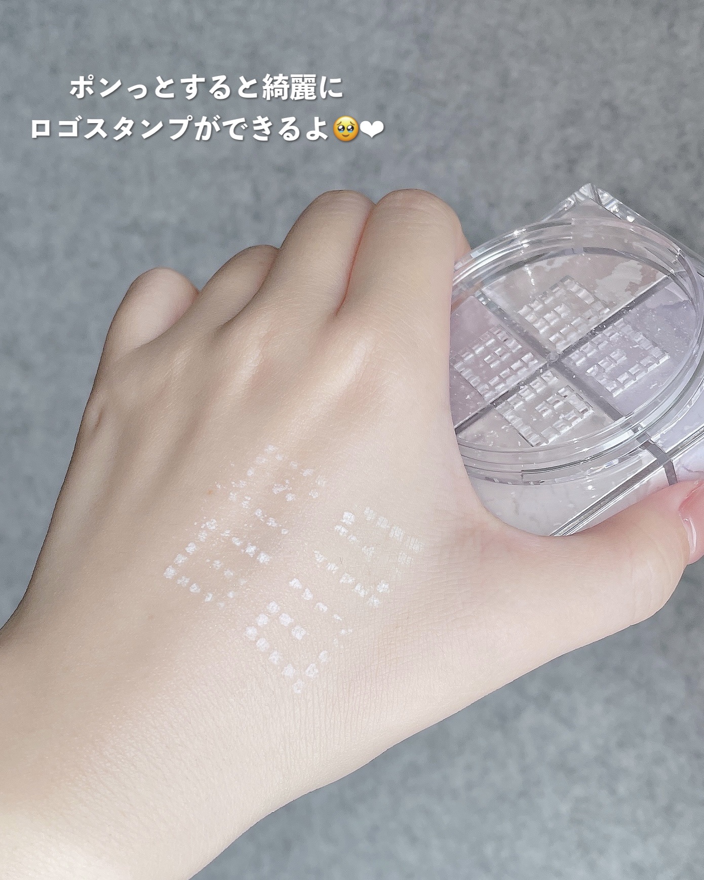 プリズム・リーブル/GIVENCHY/ルースパウダーを使ったクチコミ（2枚目）