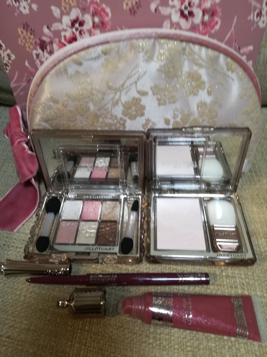 ロイヤル&アーバンプリンセス コレクション/JILL STUART/メイクアップキットを使ったクチコミ(2枚目)