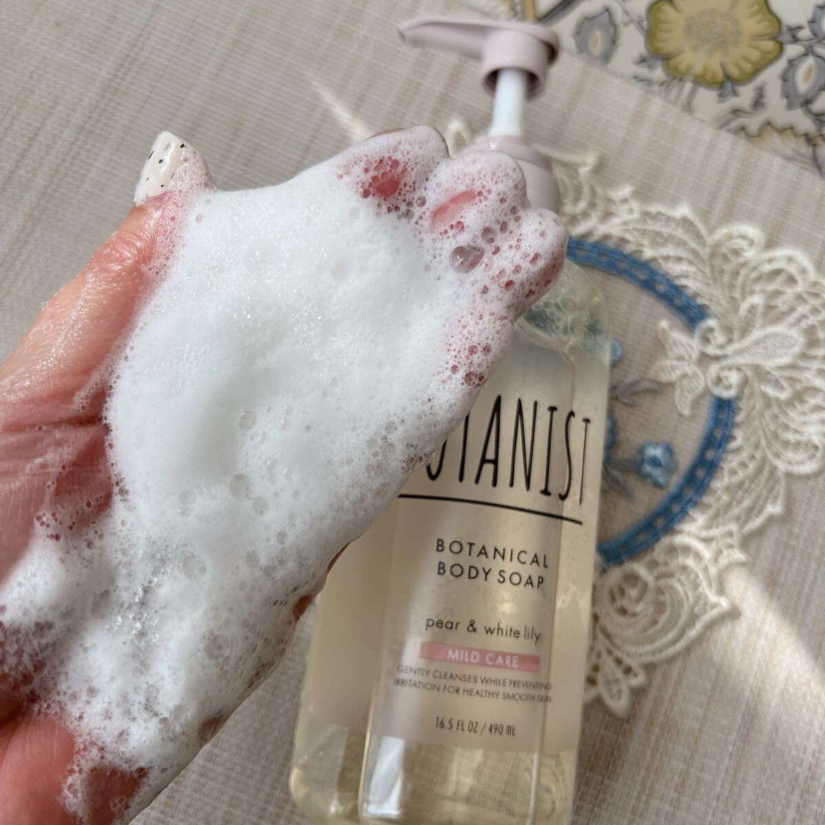 ボタニカルボディーソープ(マイルドケア)/BOTANIST/ボディソープを使ったクチコミ(2枚目)