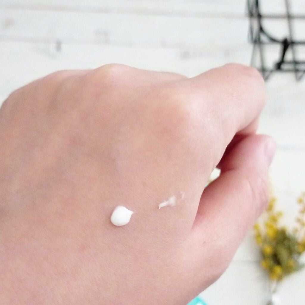 ACアクティブ スポッツクリーム C/NOV/フェイスクリームを使ったクチコミ(4枚目)