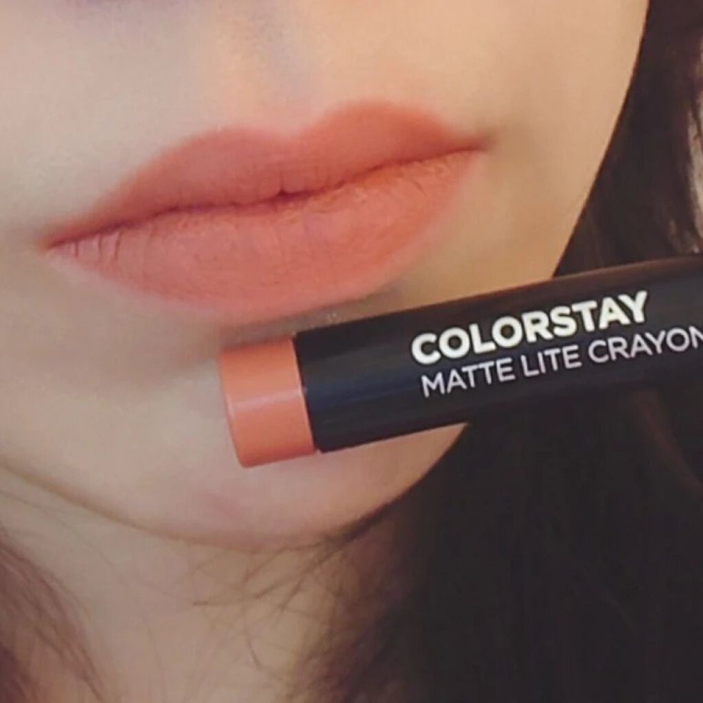 レブロン カラーステイ マット ライト クレヨン/REVLON/口紅を使ったクチコミ（2枚目）
