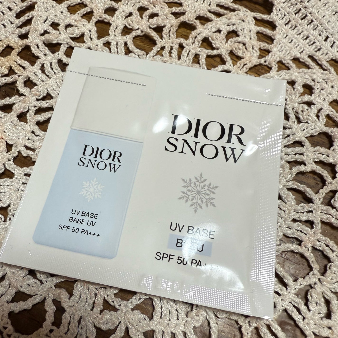 ディオール スノー UV ベース SPF50/ PA+++|Diorの効果に関する ディオール スノー UV ベース SPF50/ PA+++|Diorの効果に関する