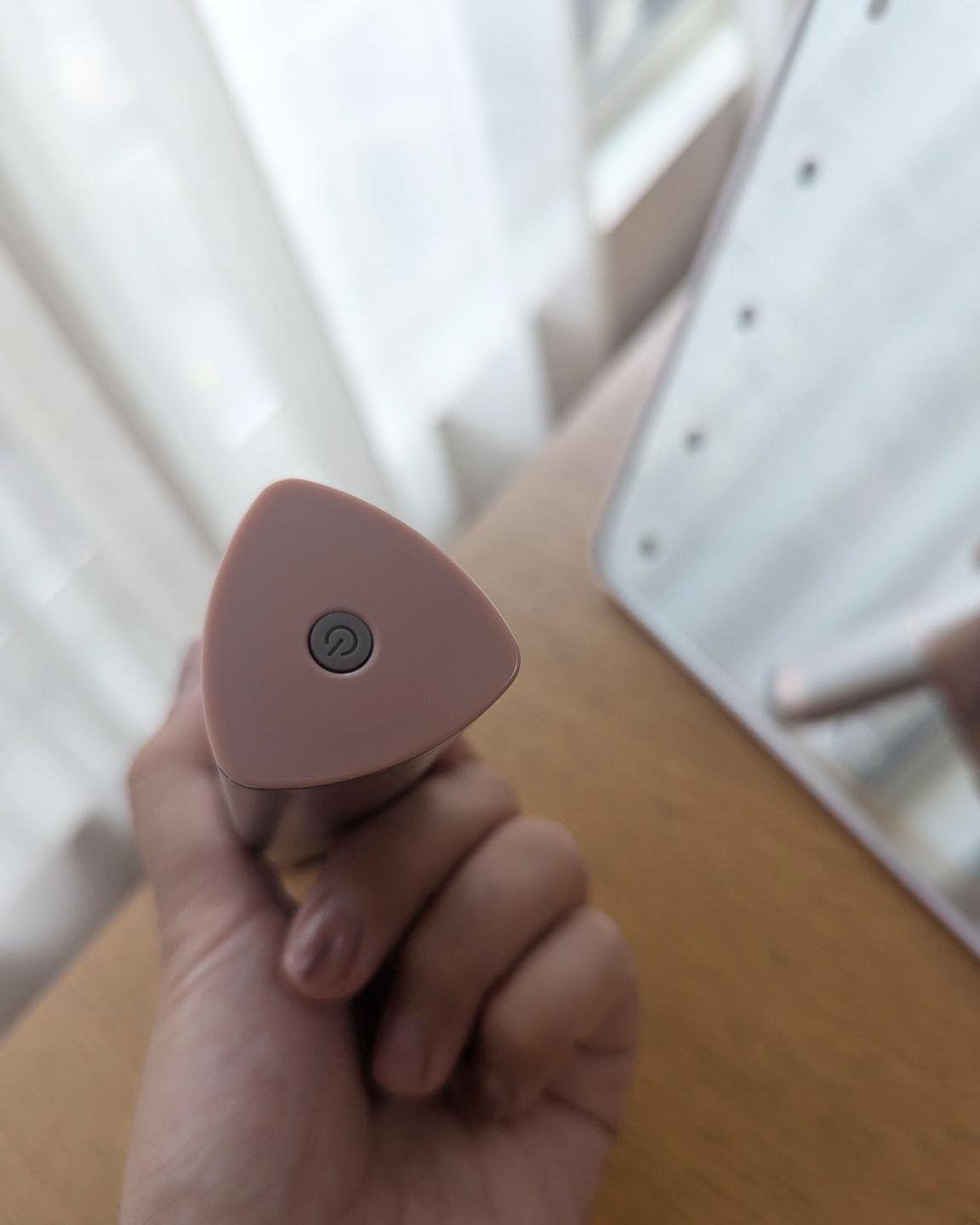 アクシージア メイト フォーアイズ/AXXZIA/美顔器・マッサージを使ったクチコミ（3枚目）