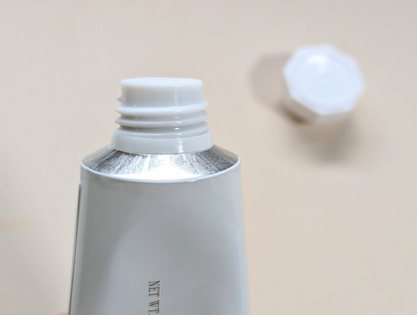 ソリッド パフューム ホワイトアプリコット/LUAFEE/練り香水を使ったクチコミ(3枚目)