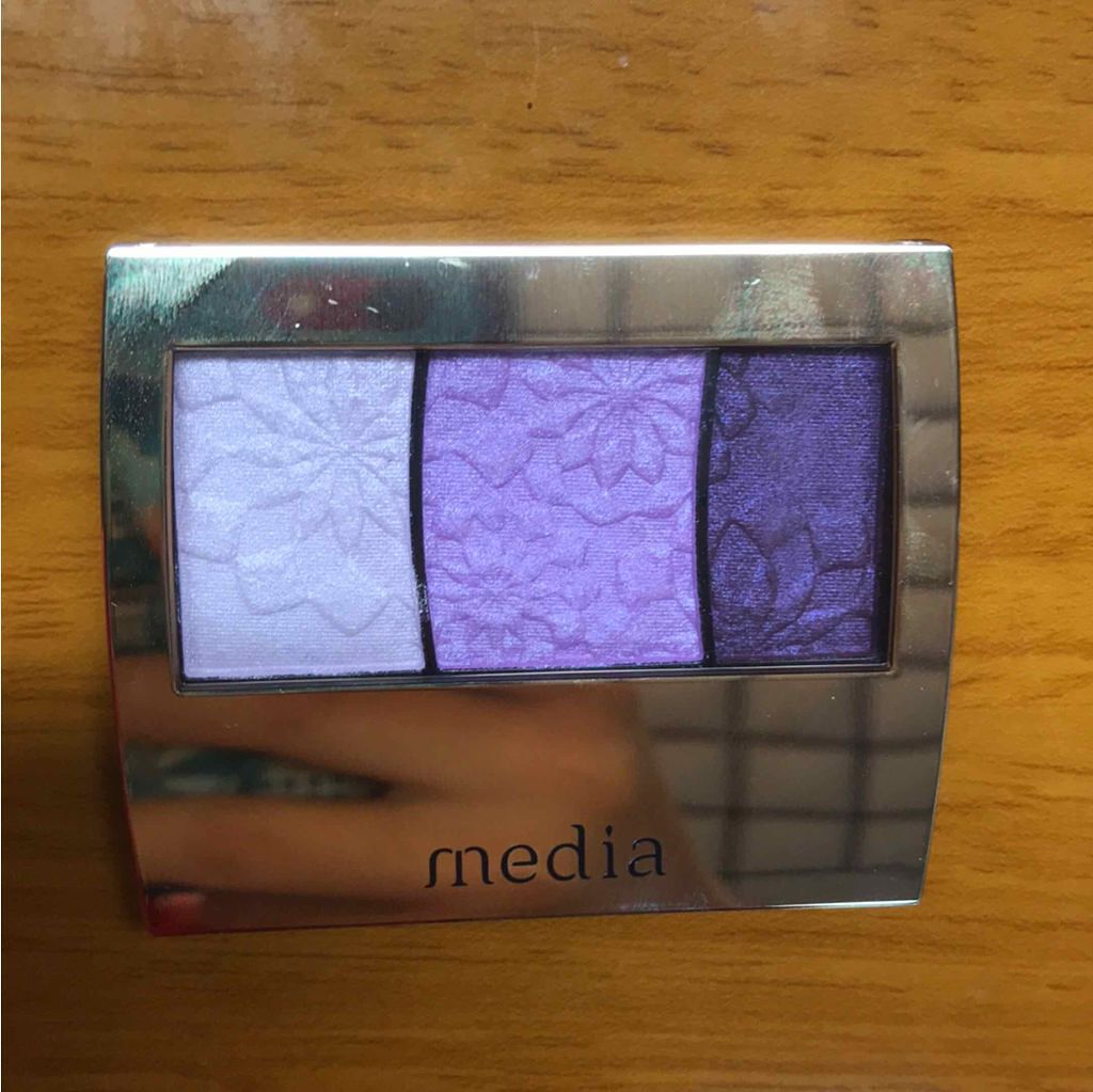グラデカラーアイシャドウ/media/アイシャドウパレットを使ったクチコミ（1枚目）