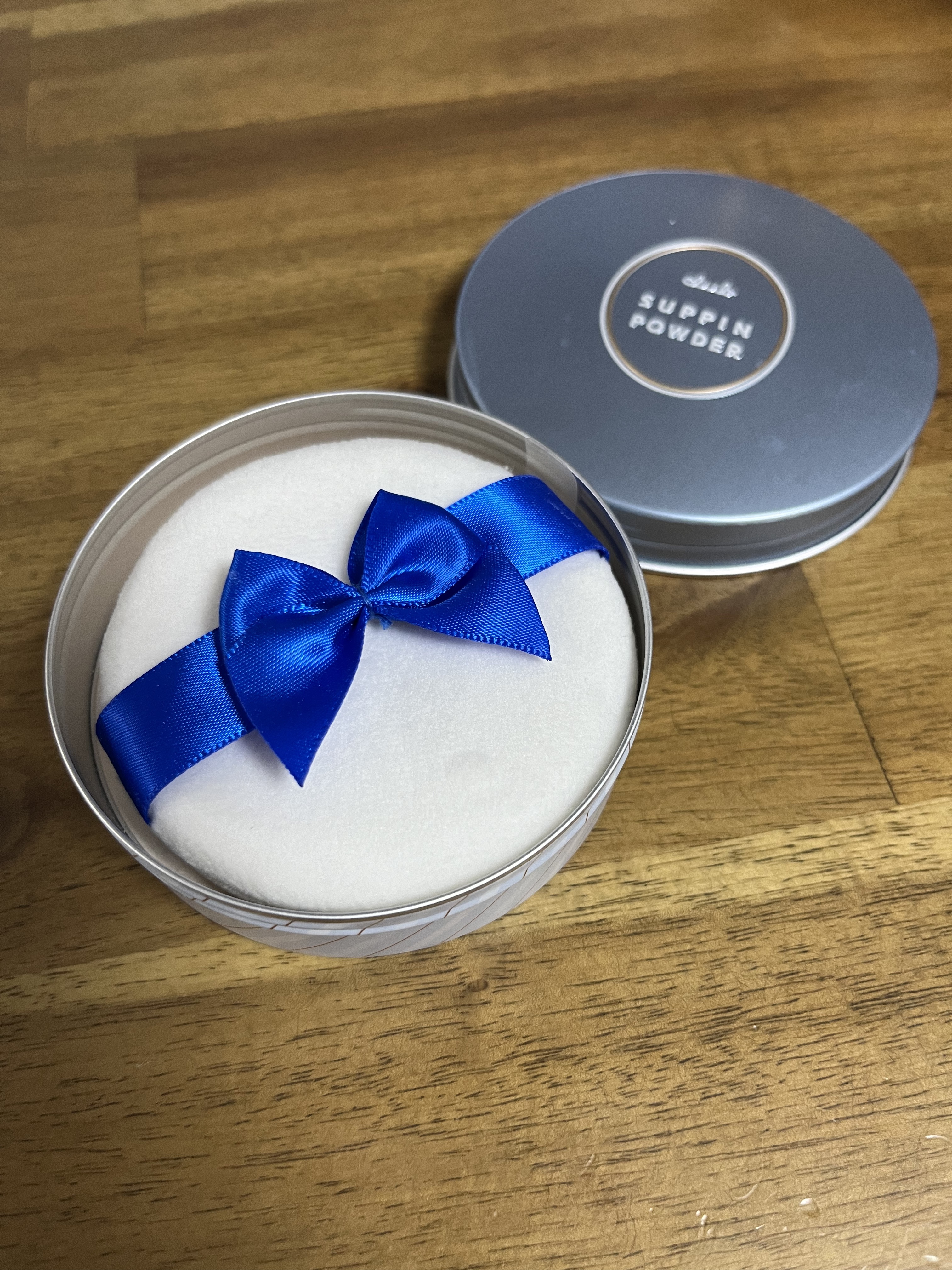 すっぴん ホワイトニングパウダーA 【旧】26g/クラブ/プレストパウダーを使ったクチコミ（1枚目）