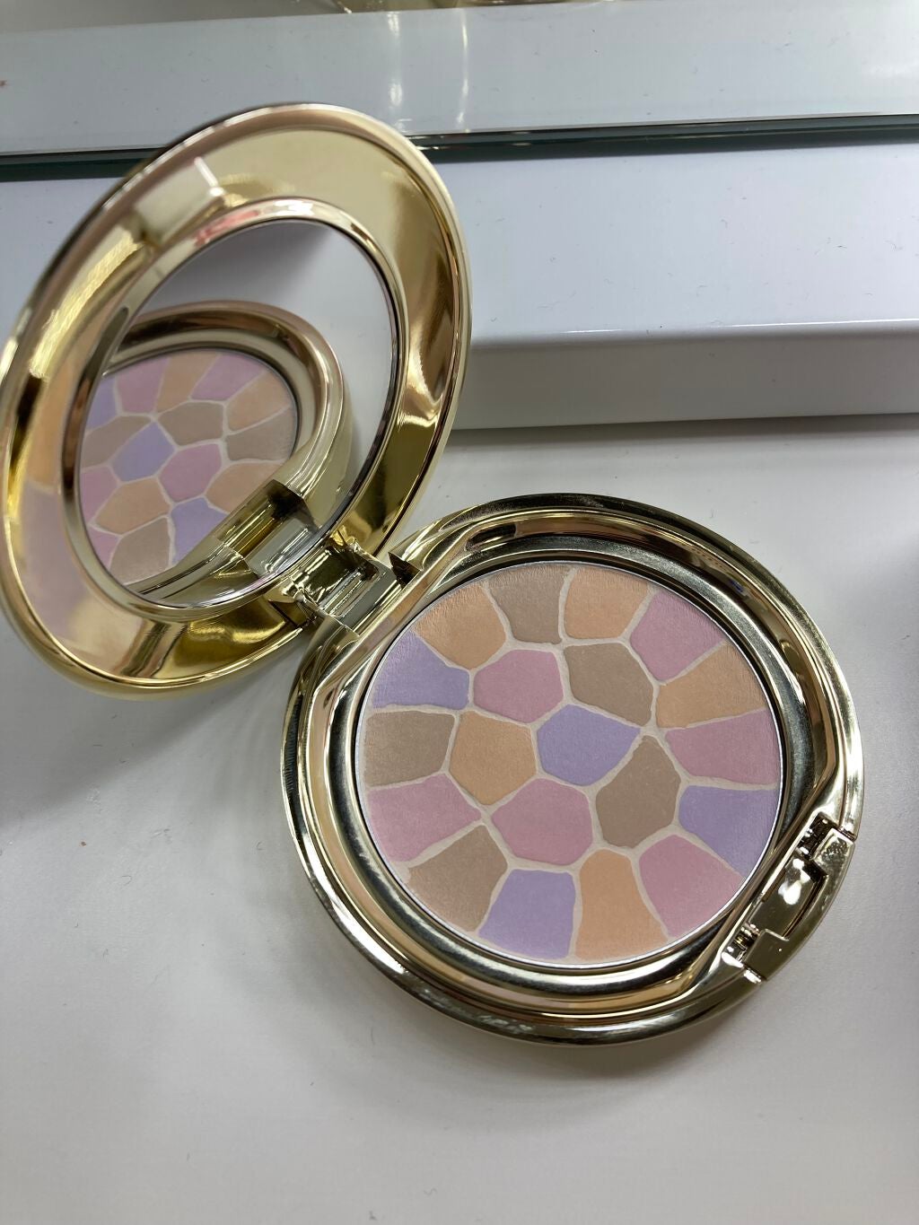 ラ プードル オートニュアンス/Elégance/プレストパウダーを使ったクチコミ(3枚目)