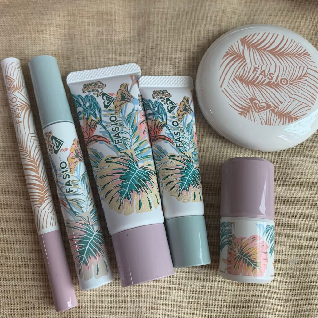 いちごパンダ on LIPS 「ファシオの限定デザイン購入したので、今度レビューしまっす!とり..」(1枚目)