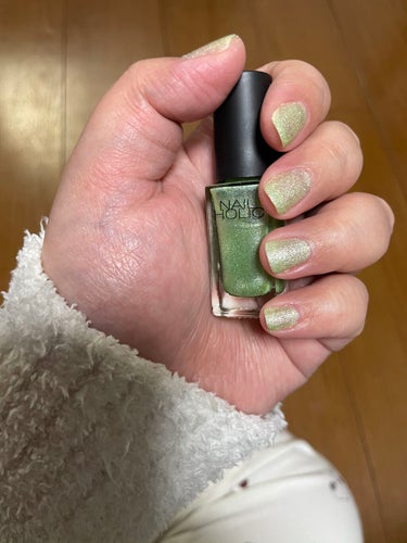 NAIL HOLIC
フローズンシュガーな質感
GR 760

メロンソーダみないな色でお気に入りです♥