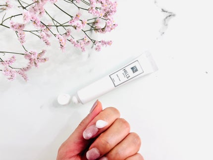 HILLSハンドネイル美容クリーム Luxury/HILLS JAPAN/ハンドクリームを使ったクチコミ(2枚目)