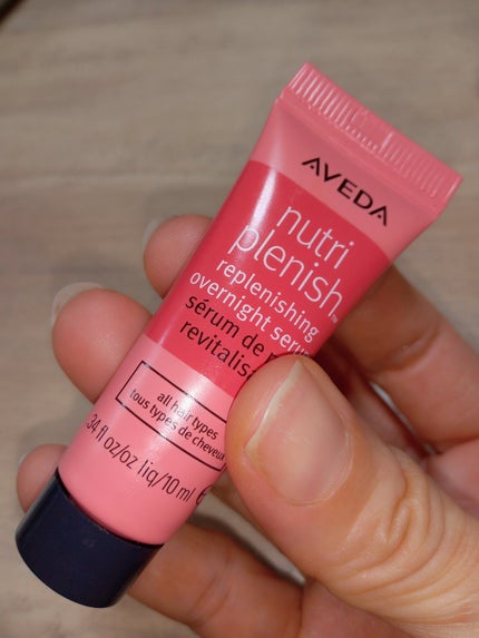 AVEDA ニュートリプレニッシュ オーバーナイトセラムのクチコミ「 #マフラー盛れアレンジ 
AVEDA
ニュートリプレニッシュ オーバーナイトセラム
以前.....」(2枚目)