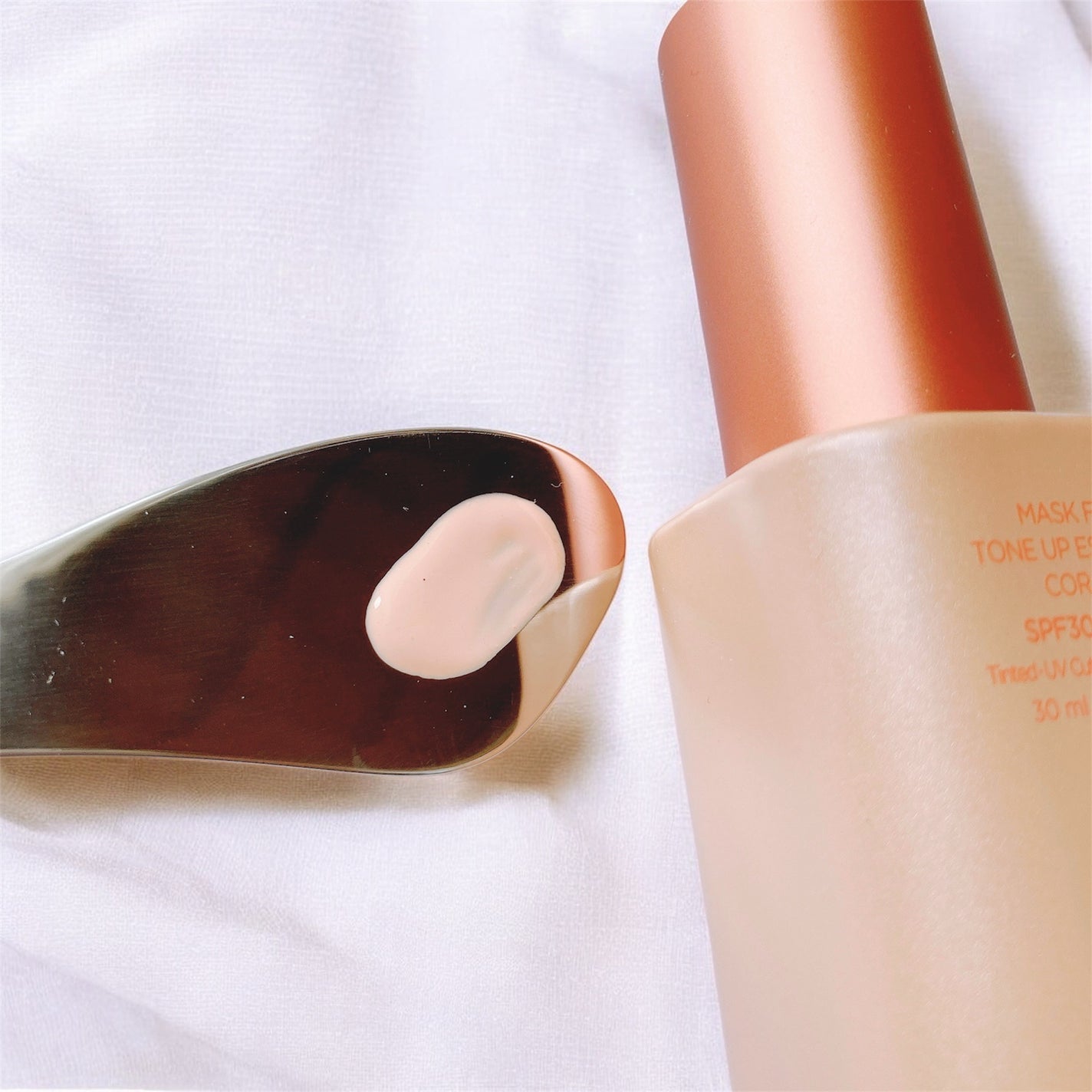 マスクフィットトーンアップエッセンス/TIRTIR(ティルティル)/化粧下地を使ったクチコミ(3枚目)