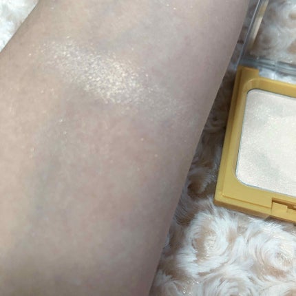 シャイニーパウダー N SN02 ゴールドベージュ/excel/プレストパウダーを使ったクチコミ(3枚目)