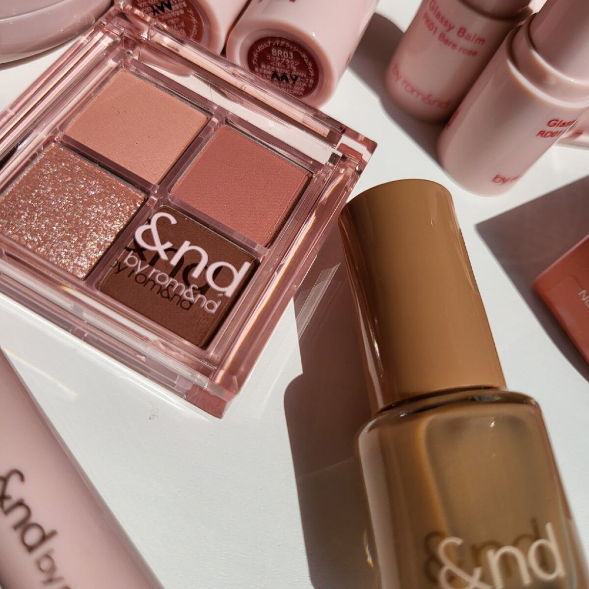 アンドバイロムアンド　グラッシーボムティント/&nd by rom&nd/リップティントを使ったクチコミ（2枚目）