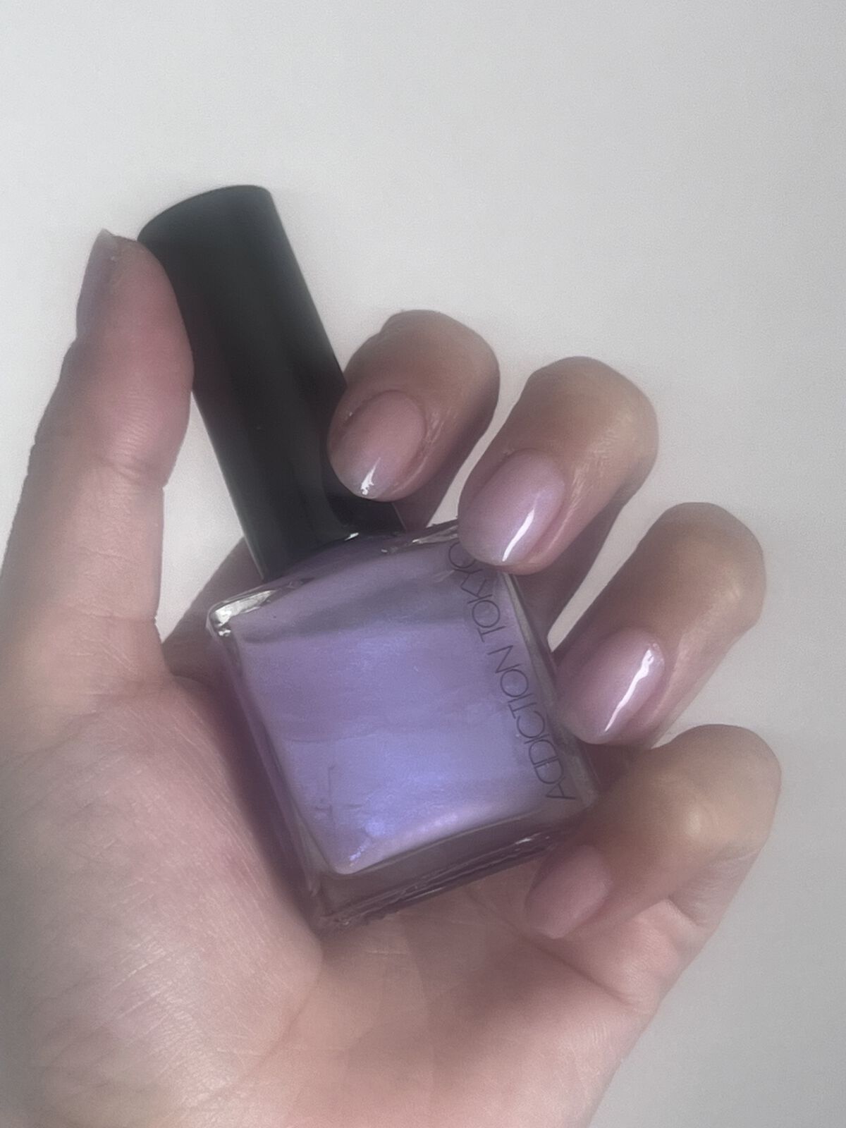 ザ ネイルポリッシュ L 114P Mia Violetta/ADDICTION/マニキュアを使ったクチコミ（2枚目）