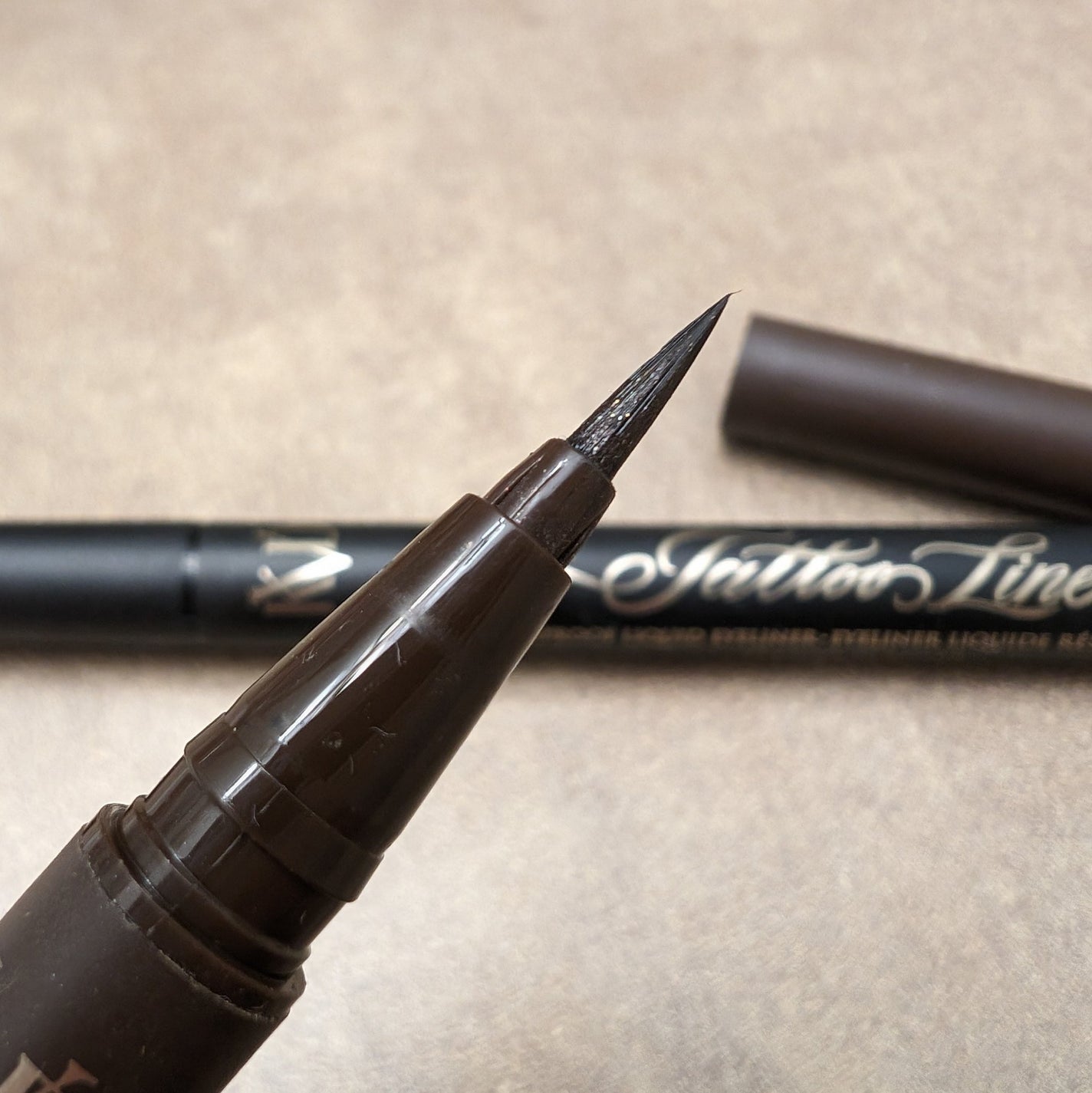 Tattoo Liner/Kat Von D/リキッドアイライナーを使ったクチコミ(2枚目)