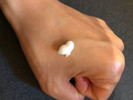 シーランドピューノ ハンド&ネイル テティ〈ハンドクリーム〉/シーランドピューノ/ボディクリームを使ったクチコミ(5枚目)