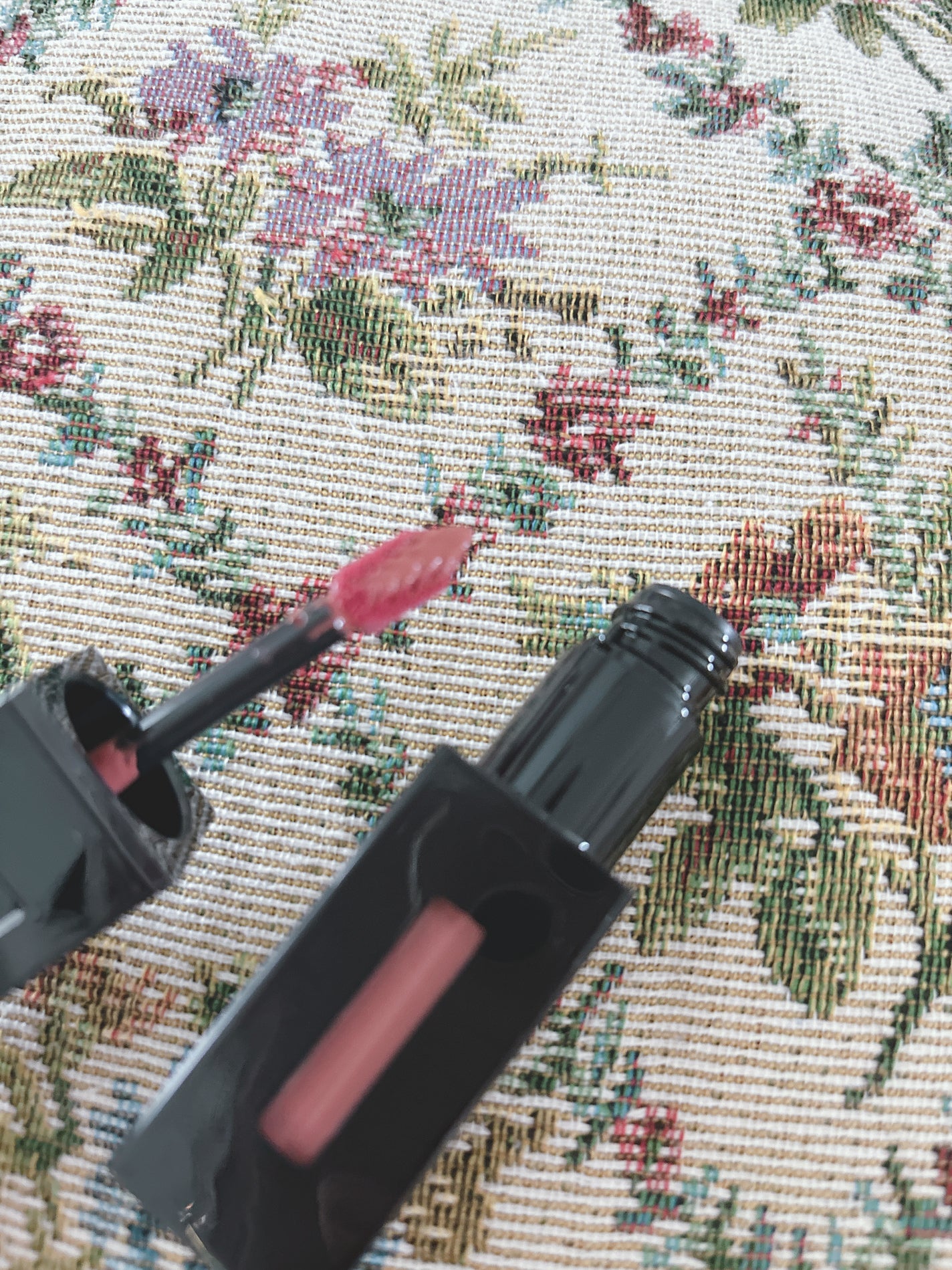 ルージュ ピュールクチュール ヴェルニ ヴィニルクリーム/YVES SAINT LAURENT BEAUTE/口紅を使ったクチコミ(2枚目)