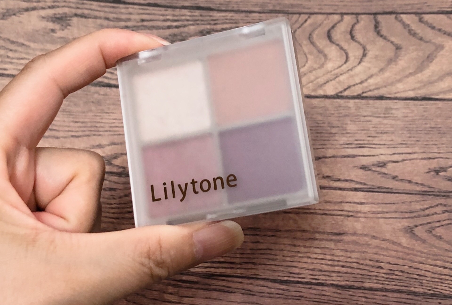 Lilytone 4色アイシャドウ/Lilytone/アイシャドウパレットを使ったクチコミ（3枚目）