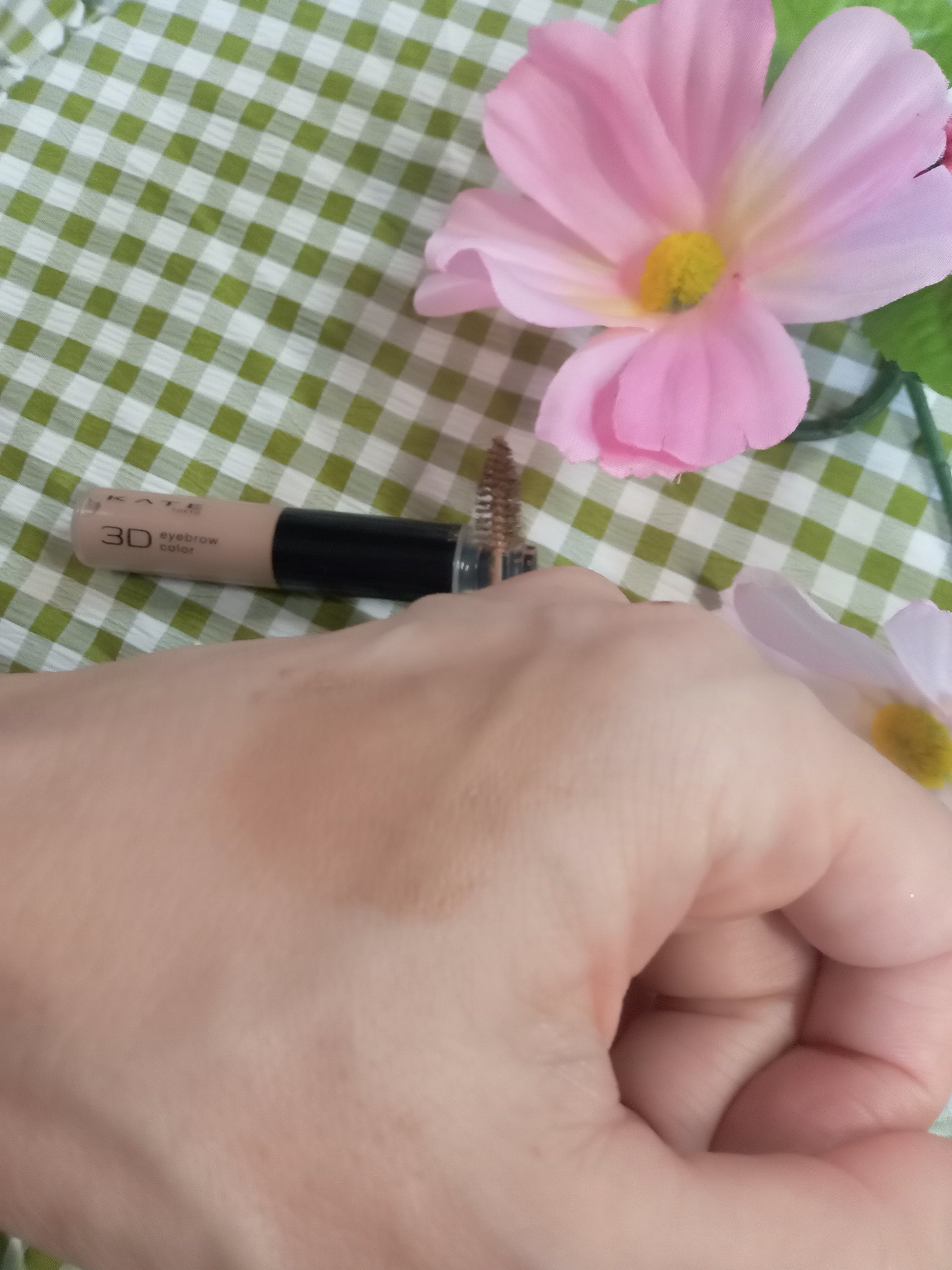 3DアイブロウカラーN BR-2 ライトブラウン（明るいブラウン～アッシュ系の髪色に合う）/KATE/眉マスカラを使ったクチコミ（3枚目）