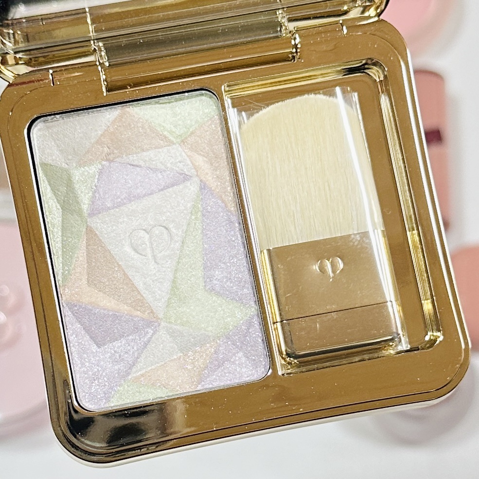 ル・レオスールデクラ /クレ・ド・ポー ボーテ/パウダーハイライトを使ったクチコミ（3枚目）