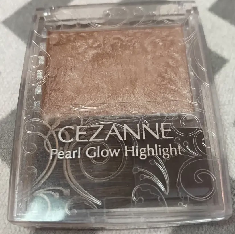 パールグロウハイライト/CEZANNE/パウダーハイライトを使ったクチコミ（1枚目）