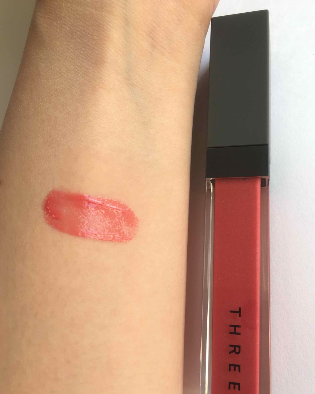 シマリング リップジャム/THREE/リップグロスを使ったクチコミ(3枚目)