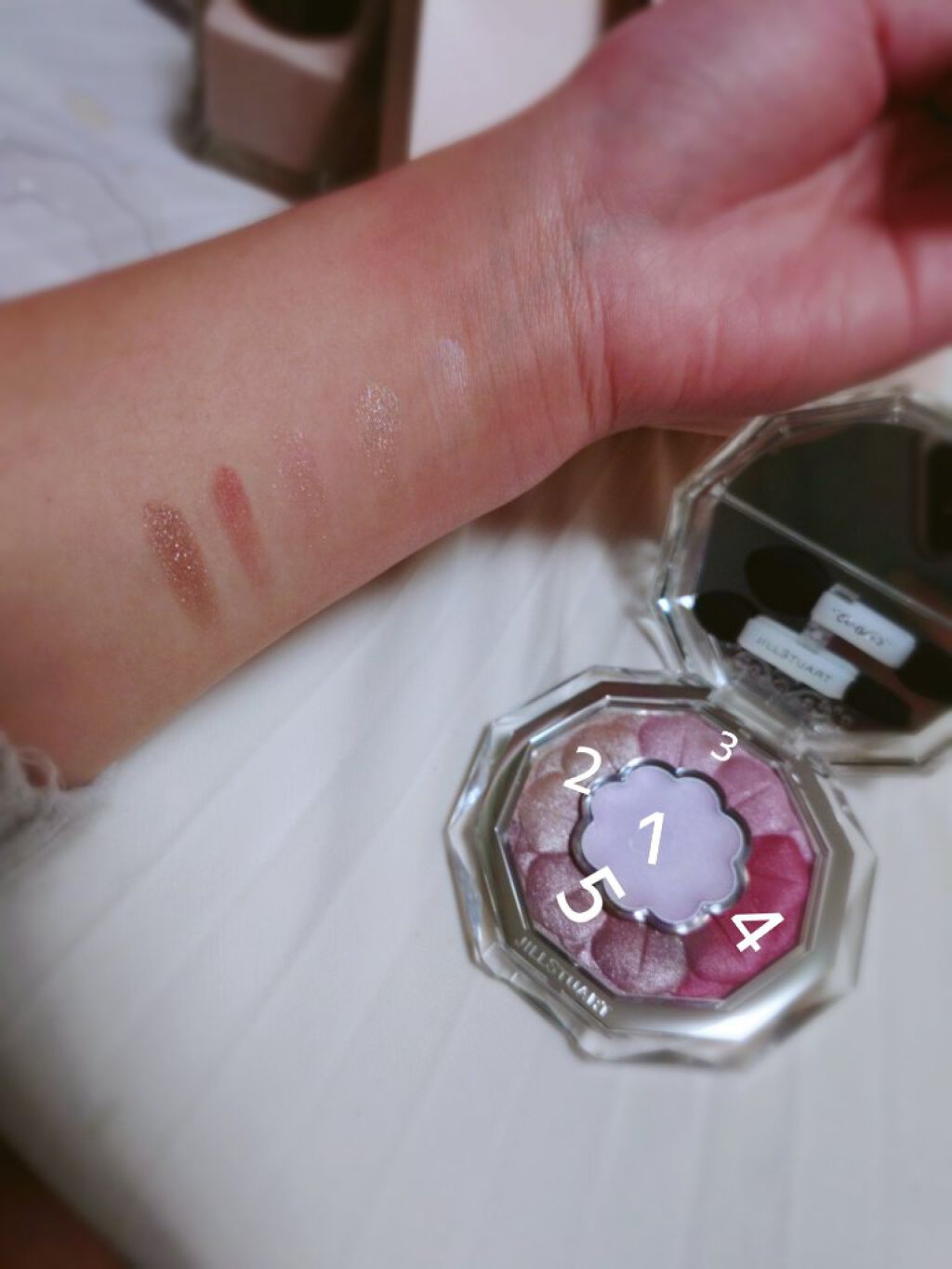 ジルスチュアート ブルームクチュール アイズ/JILL STUART/アイシャドウパレットを使ったクチコミ（3枚目）