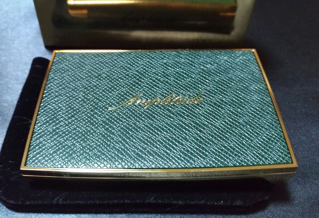 アイカラーパレット ホリデーリミテッド/Amplitude/アイシャドウパレットを使ったクチコミ(7枚目)