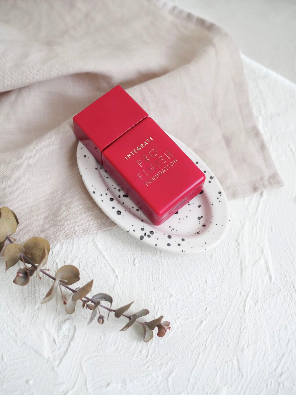 プロフィニッシュリキッド/インテグレート/リキッドファンデーションを使ったクチコミ(1枚目)