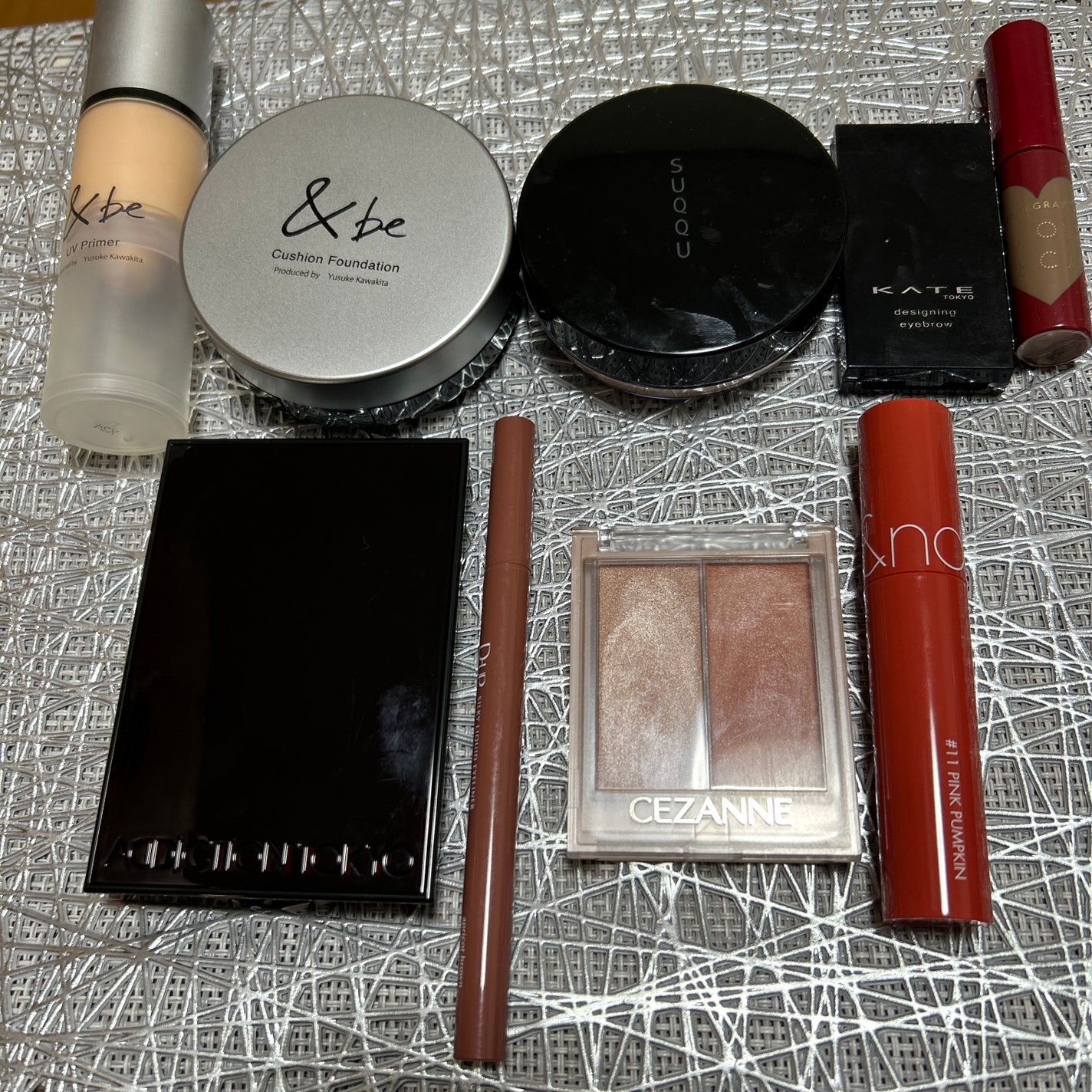 ケイト デザイニングアイブロウ3D/KATE/パウダーアイブロウを使ったクチコミ(1枚目)