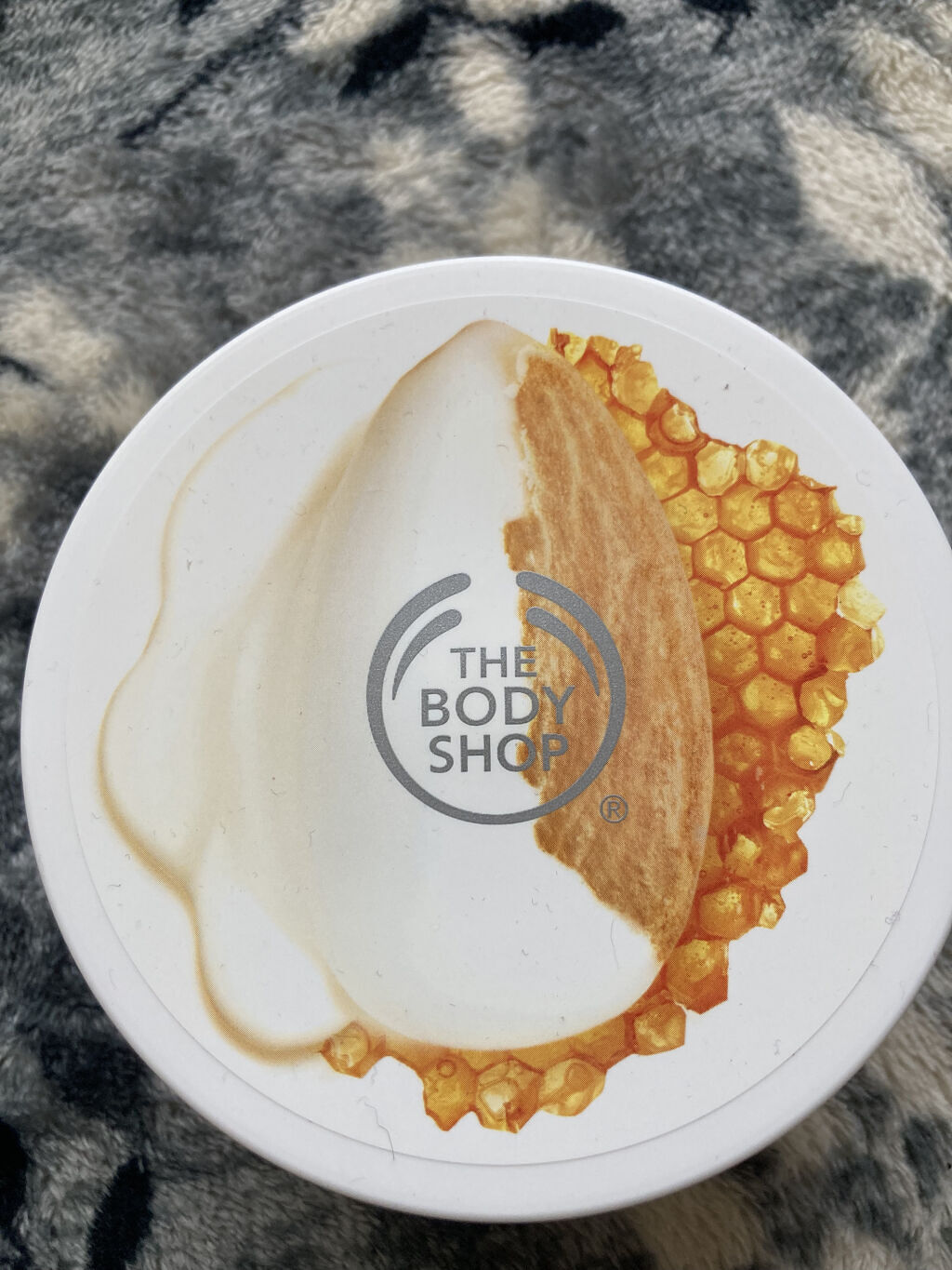 ボディバター アーモンドミルク＆ハニー/THE BODY SHOP/ボディクリームを使ったクチコミ（1枚目）