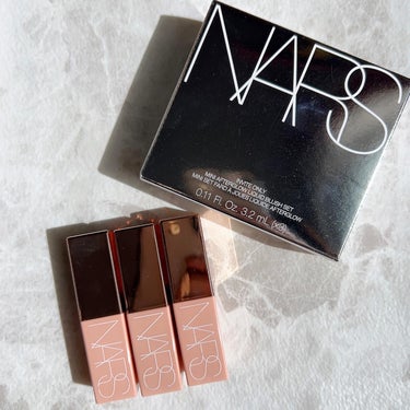 インヴァイトオンリー ミニアフターグロー リキッドブラッシュセット/NARS/メイクアップキットを使ったクチコミ（2枚目）