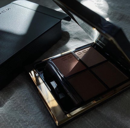 シグニチャー カラー アイズ/SUQQU/アイシャドウパレットを使ったクチコミ(2枚目)