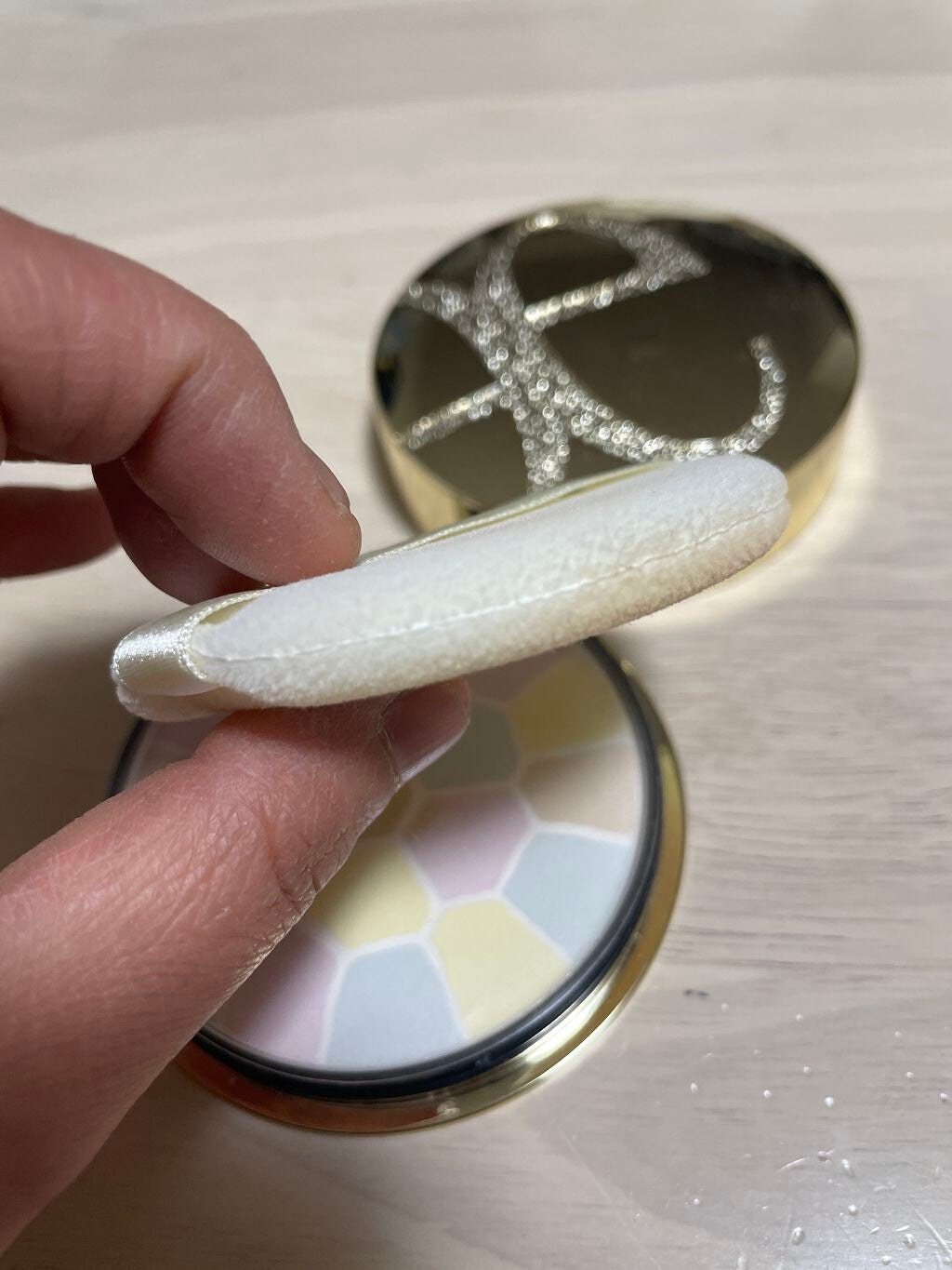 エレガンス ラ プードル オートニュアンス リクスィーズ/Elégance/プレストパウダーを使ったクチコミ(4枚目)