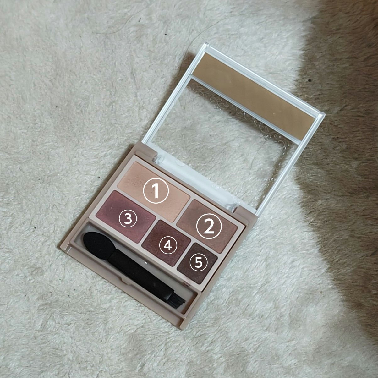 パーフェクトマルチアイズ/キャンメイク/アイシャドウパレットを使ったクチコミ（2枚目）