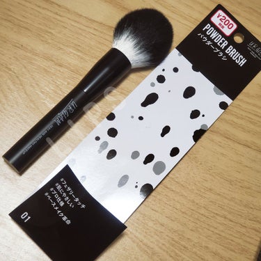 UR GLAM　POWDER BRUSH/U R GLAM/メイクブラシを使ったクチコミ（1枚目）