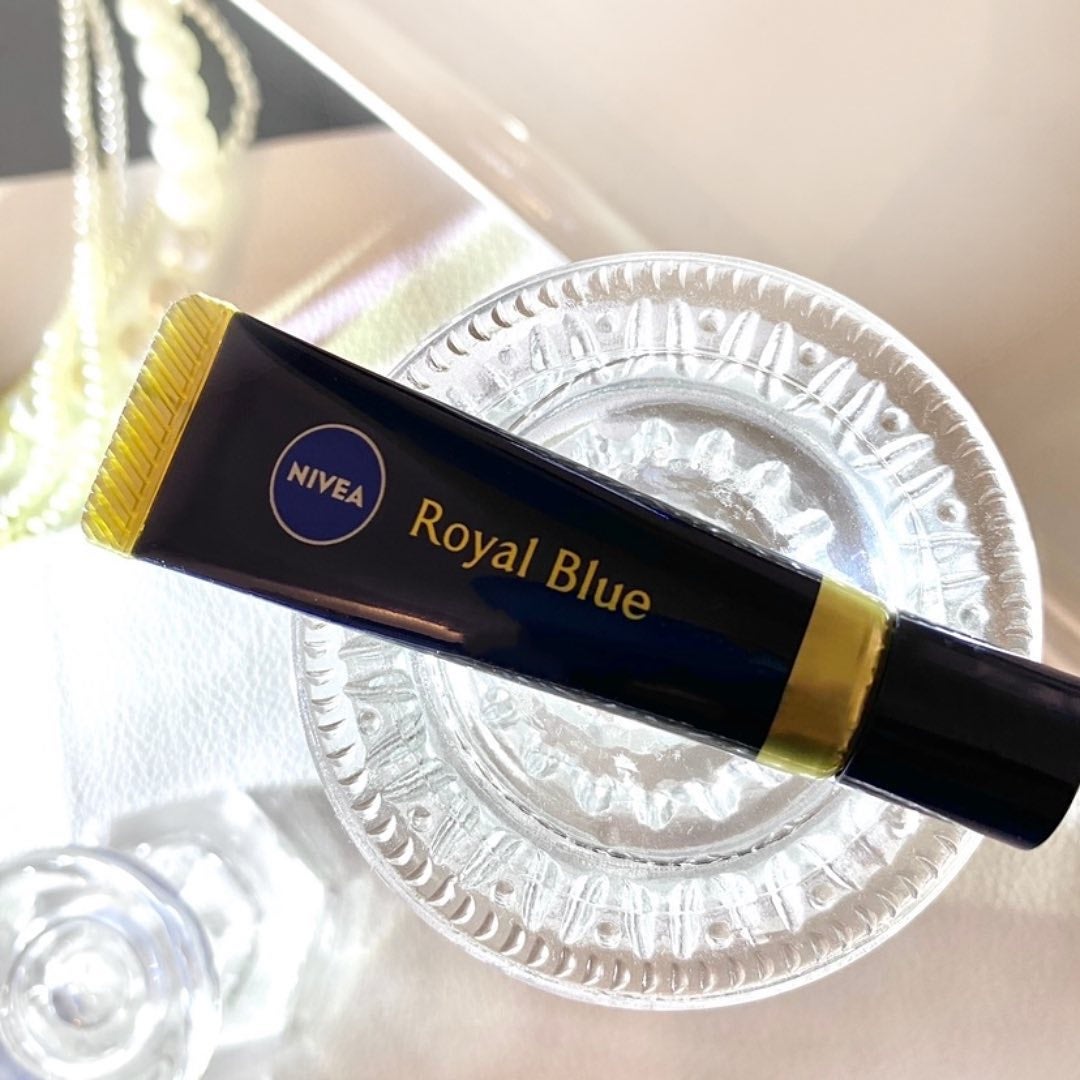 ニベア ロイヤルブルーリップ 濃密美容ケア/ニベア/リップ美容液を使ったクチコミ(1枚目)