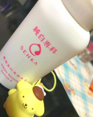 専科の純白専科すっぴん美容水II
80ml
《なめらか乳白》

今までハトムギを使ってたのですが…
お試しで安く売っていたので買ってみました。

ベトつかずサラッと塗れて
肌に浸透してくれる気がして
メ