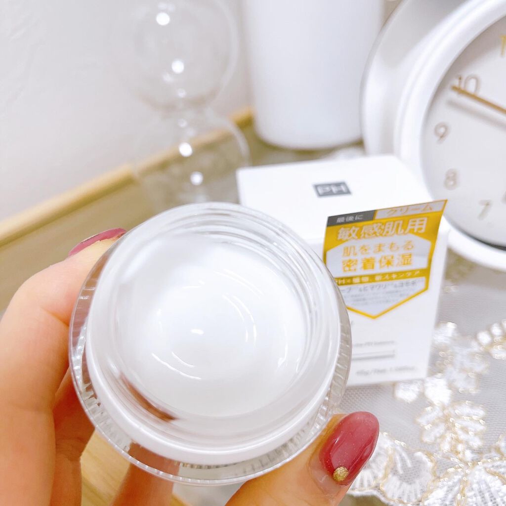 Litomy バランシング ロッククリームのクチコミ「スキンケアの最後の蓋として
パール1粒大を取り
馴染ませて保湿完了しています♡

敏感肌で少し.....」（2枚目）