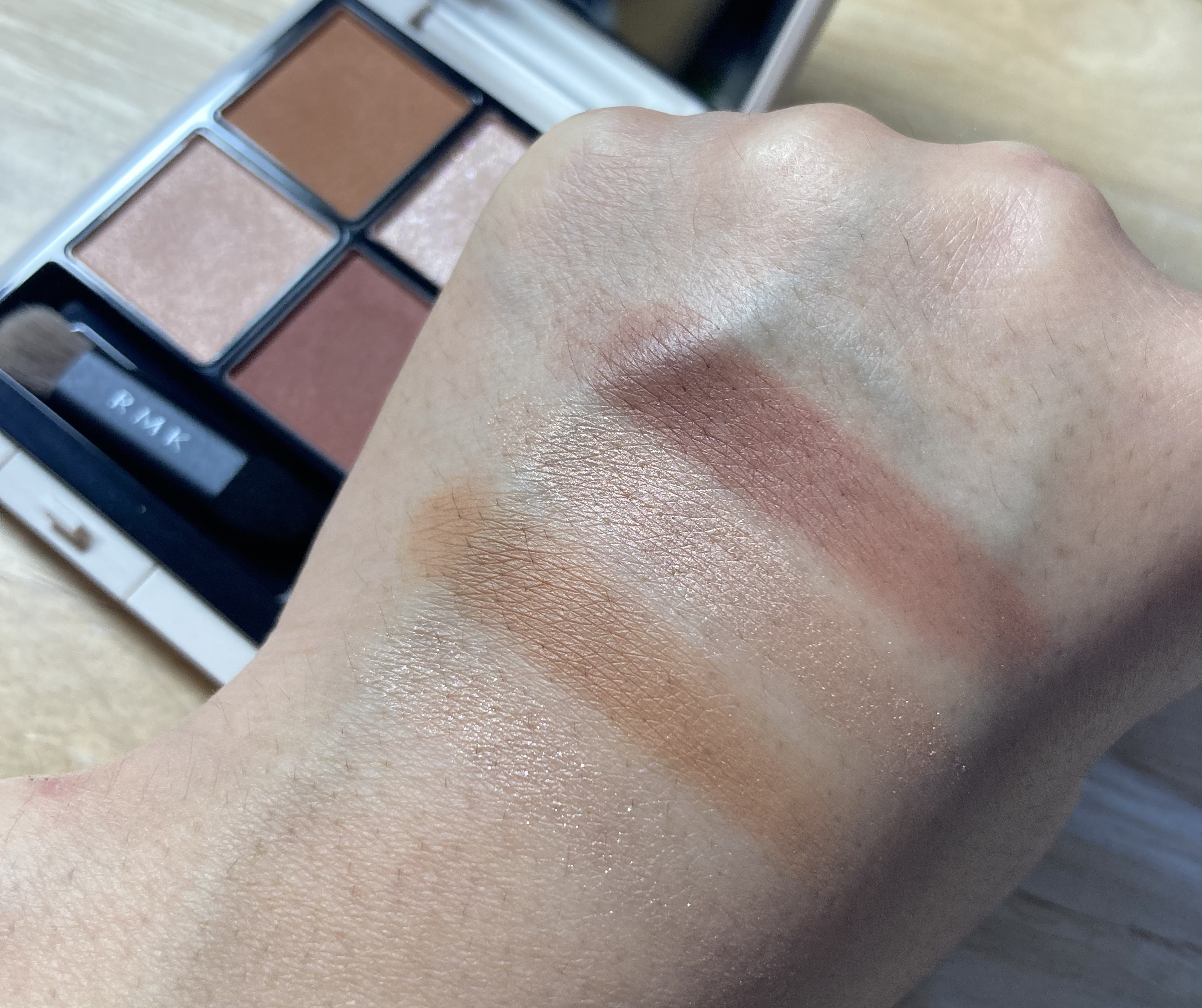 RMK シンクロマティック アイシャドウパレット/RMK/アイシャドウパレットを使ったクチコミ（2枚目）
