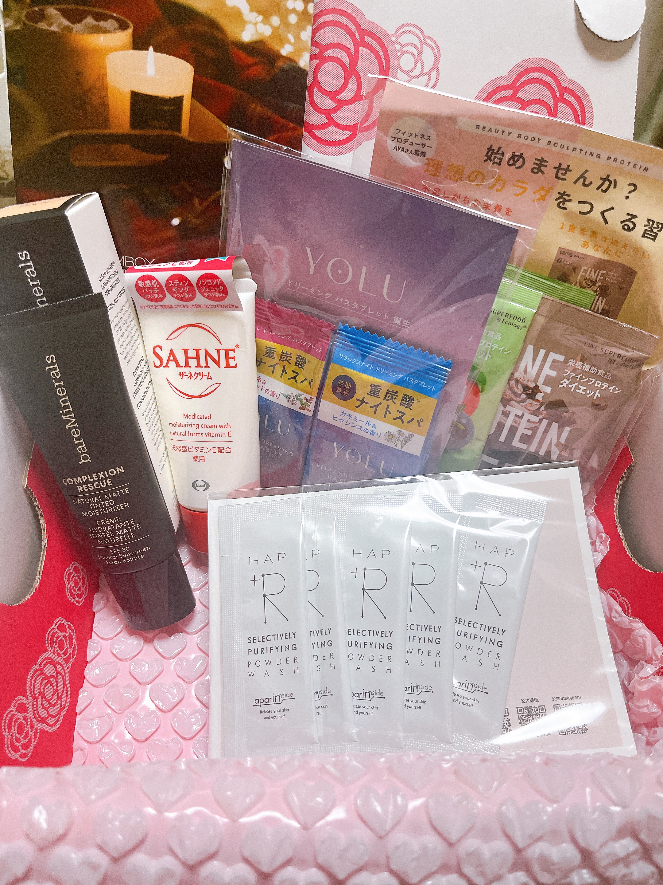 2024年11月のBLOOMBOX

ラスト1か月😭
来月で終わっちゃいます。。。

今月の内容

☆ザーネクリーム
☆bareMinerals CR ナチュラル マット モイスチャライザー オパール 01
☆YOLU カームナイトドリー