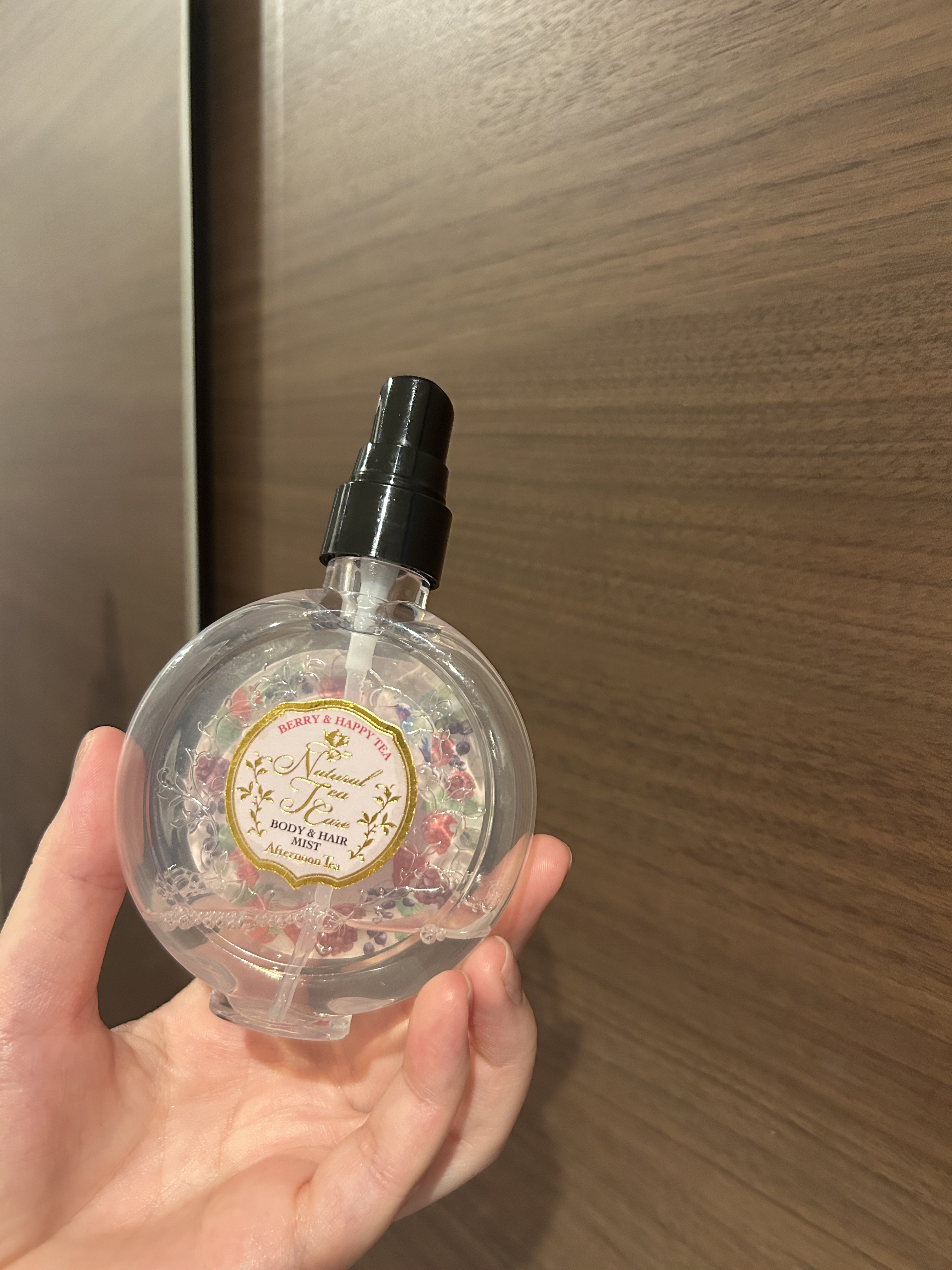 ボディ&ヘアミスト BERRY&HAPPY TEAの香り/アフタヌーンティー/香水(レディース)を使ったクチコミ（3枚目）