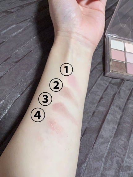 ソフトブラーリングアイパレット/wakemake/アイシャドウパレットを使ったクチコミ(3枚目)