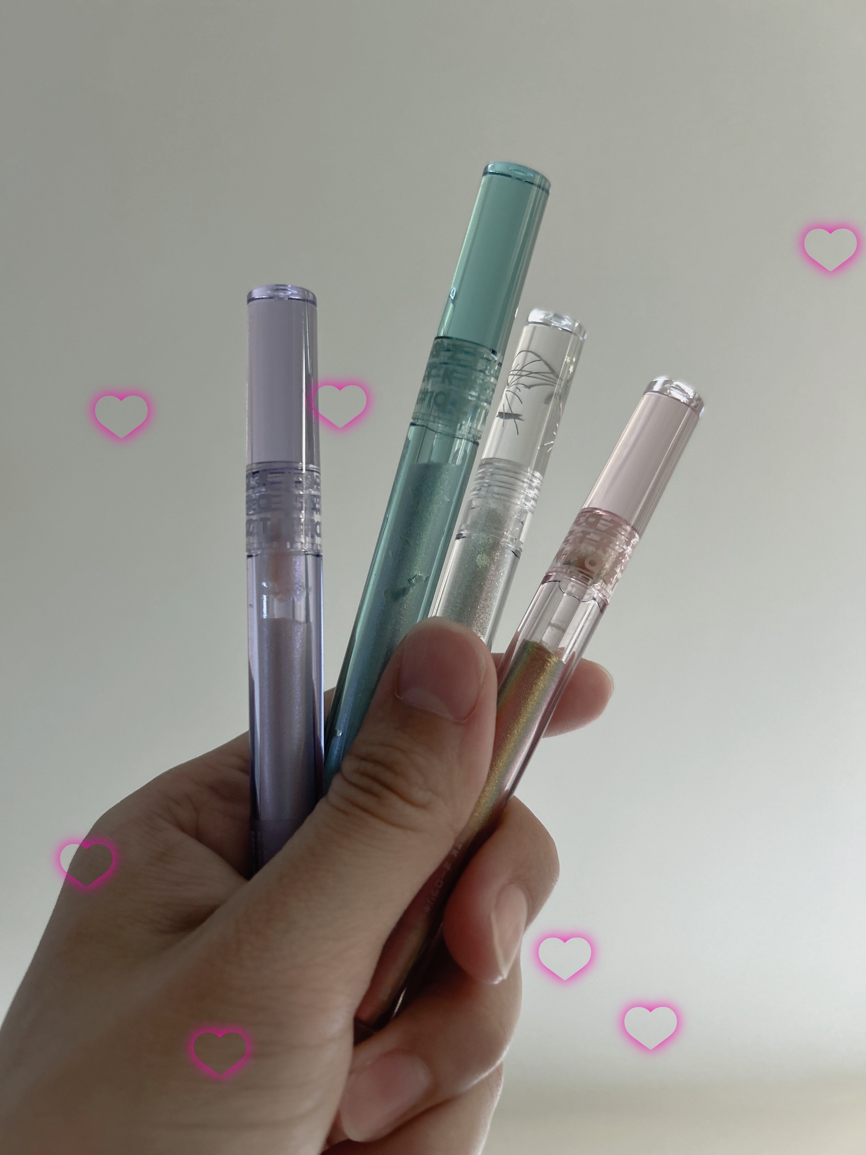 オーロラリキッドアイシャドウ 01/aZTK/リキッドアイシャドウを使ったクチコミ（1枚目）