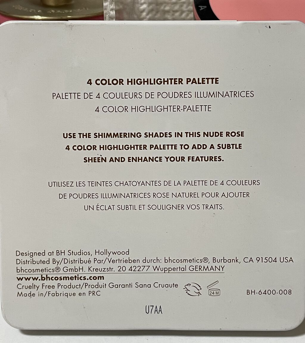 Nude Rose Highlight 4 Color Highlighter Palette/bh cosmetics/パウダーハイライトを使ったクチコミ（3枚目）
