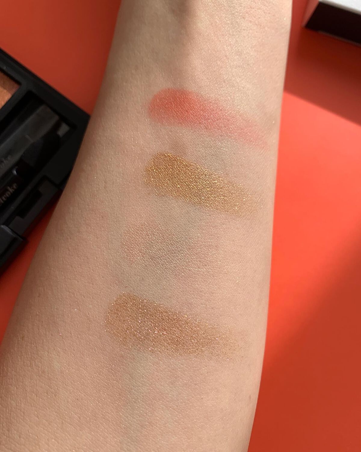 miho on LIPS 「celvokeホリデー💗✨🎄▫️ヴァティックアイパレット EX..」(4枚目)