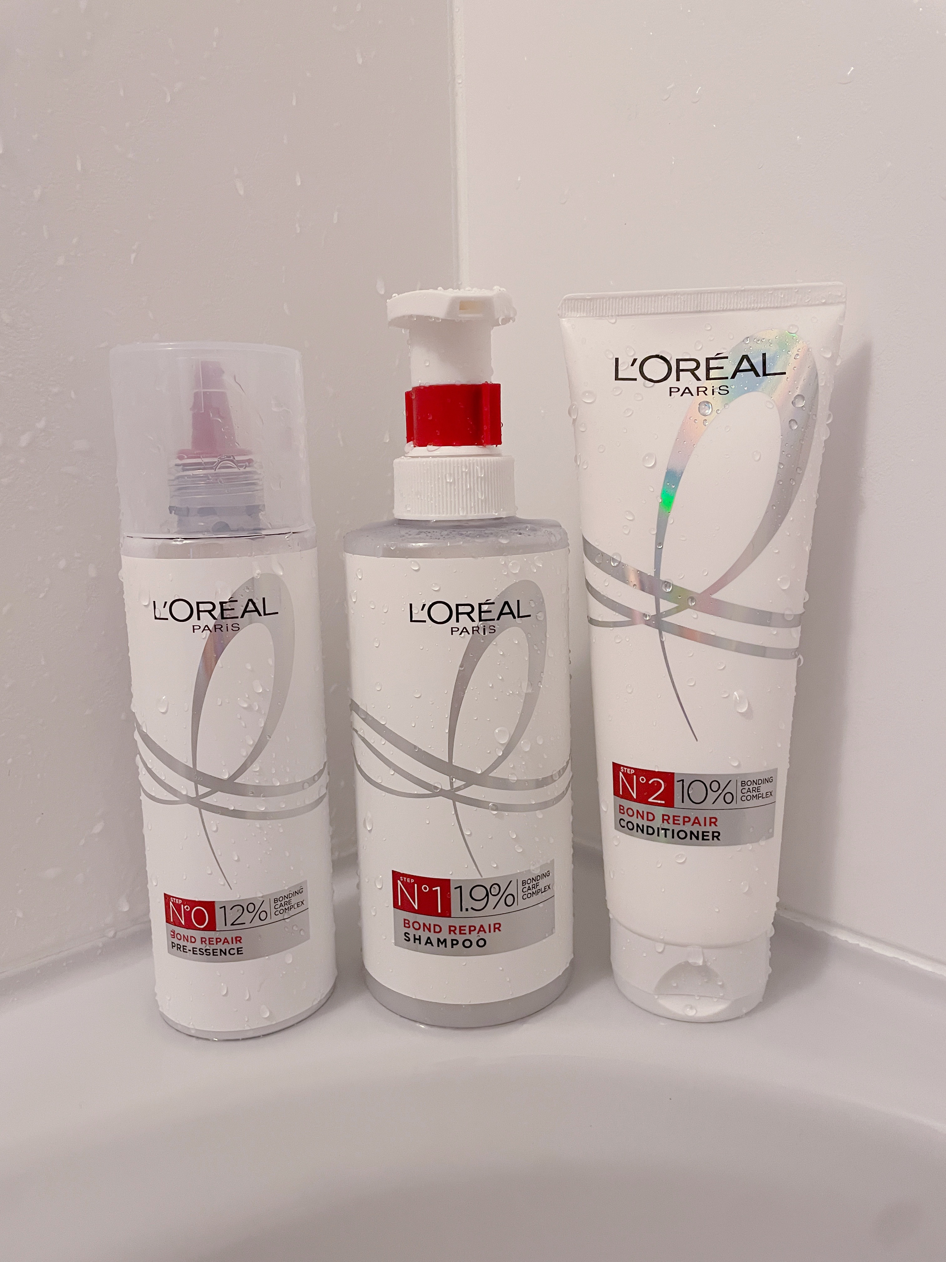 

こんにちは。
LIPSを通してロレアル パリさんから
ロレアル パリ ボンド リペア 導入エッセンス/シャンプー／コンディショナーをいただいたのでレビューしていきたいと思います。


✳︎導入エッセンス（週3回の使用がおすすめ）
◯使用