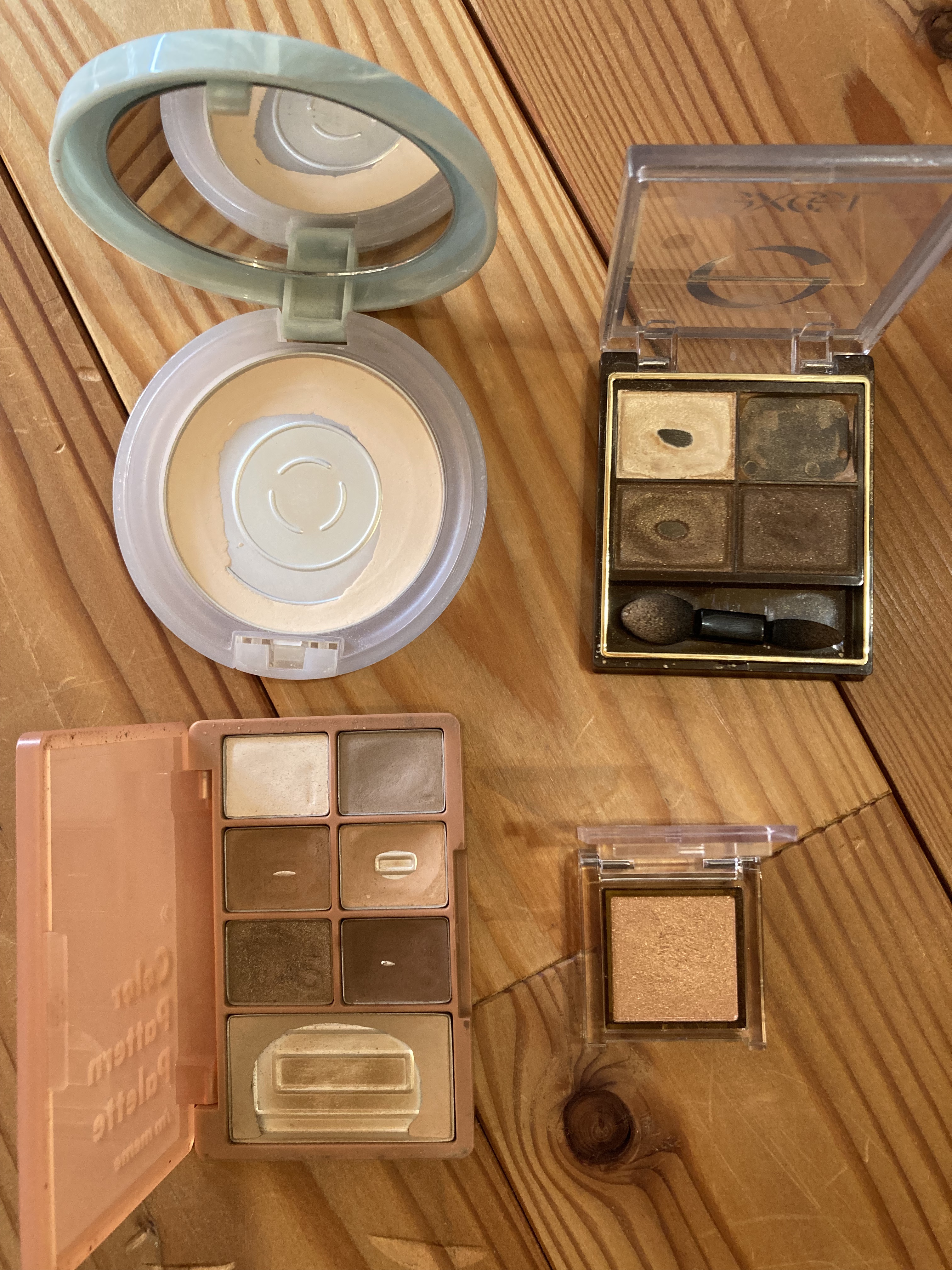 アイプランナー/excel/単色アイシャドウを使ったクチコミ（1枚目）