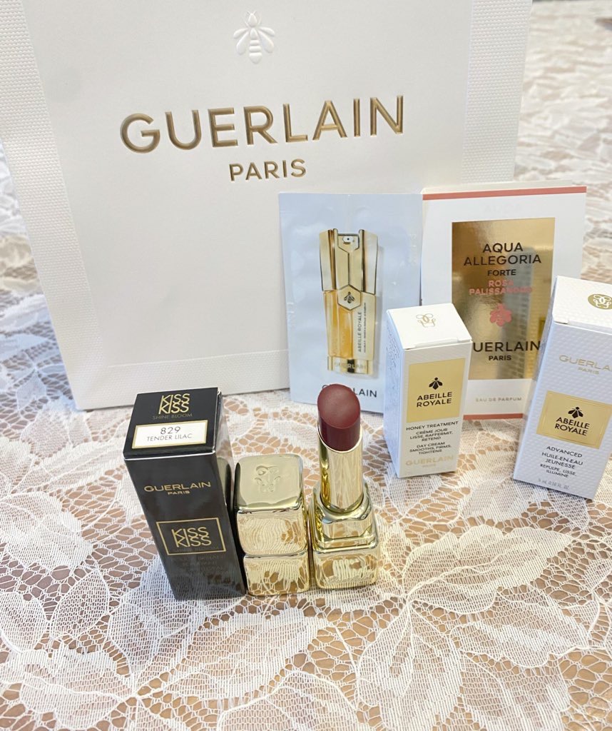 キスキス シャイン ブルーム/GUERLAIN/口紅を使ったクチコミ（1枚目）